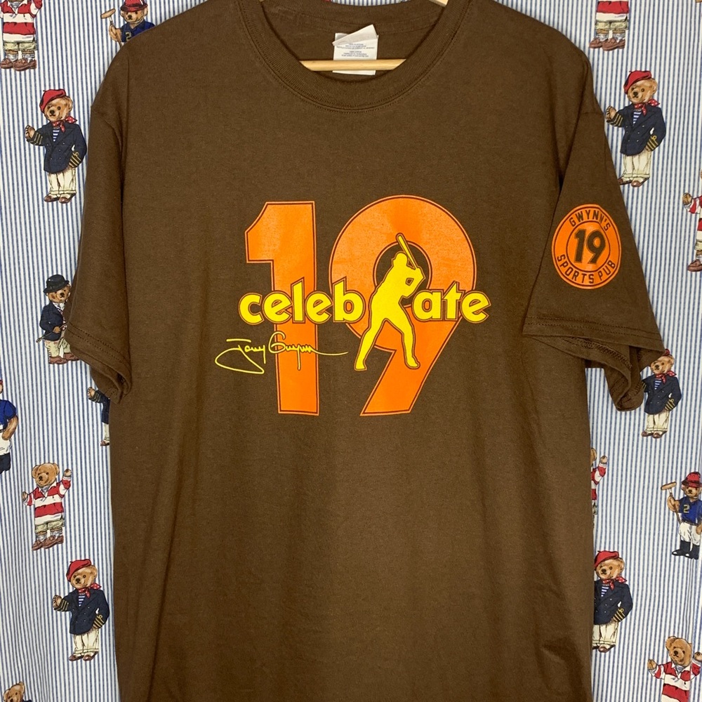 Vintage padres tony Gwynn t shirt
